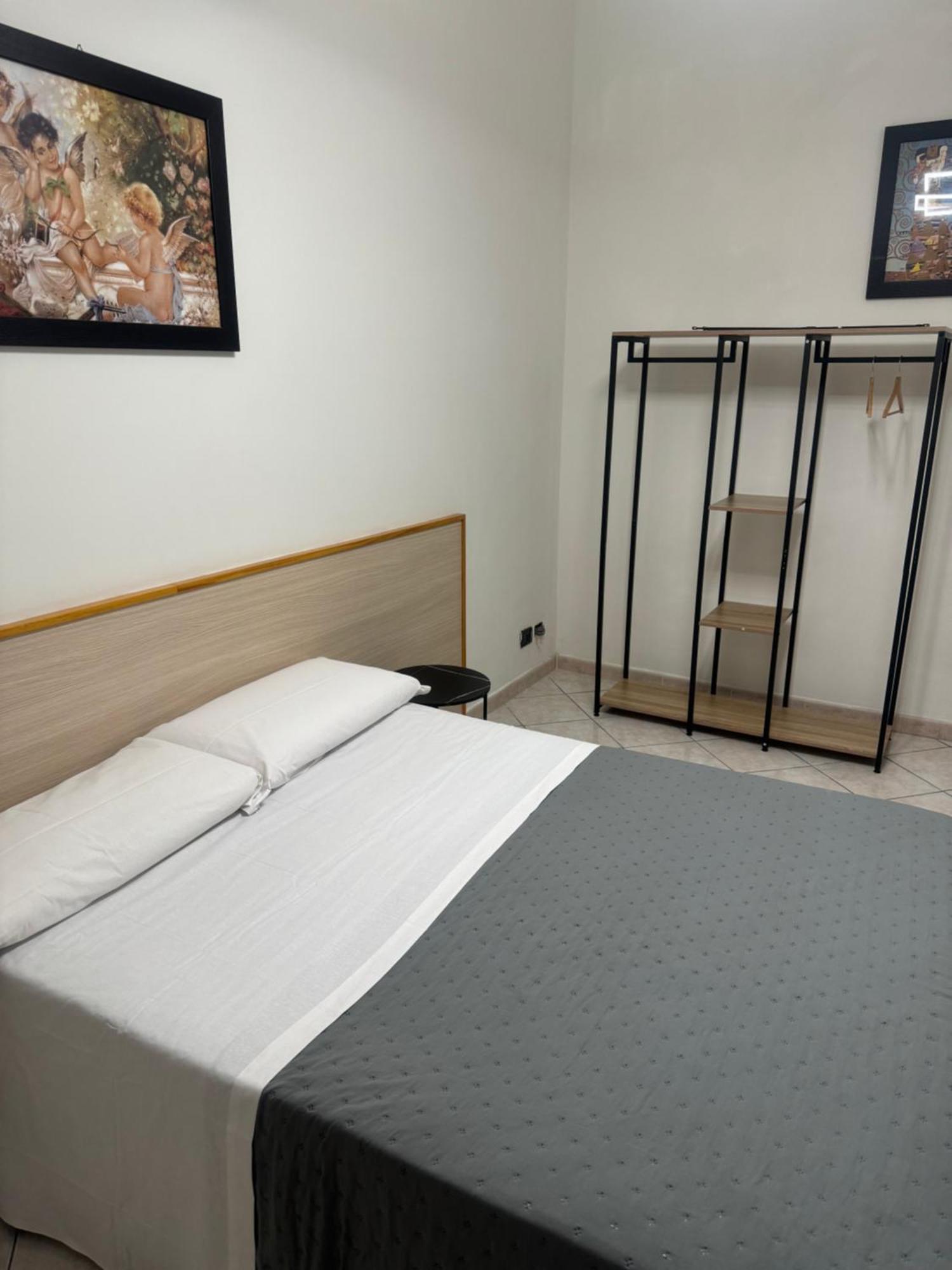 拉里萨客房度假屋 罗马 外观 照片